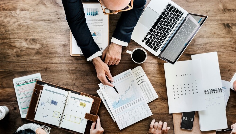 Management & Strategy