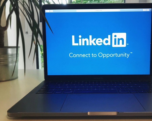 Picture of Top 10 LinkedIn Tips